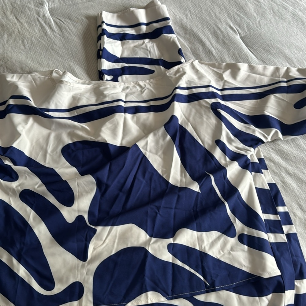 Brand new set never worn - Picture 3 of 3